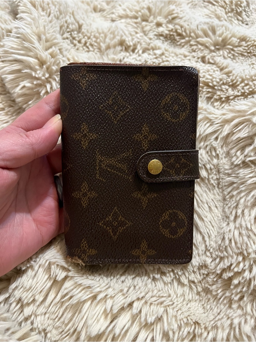 Fixer Louis Vuitton Monogram Canvas Snap Agenda in Dark Brown and Gold